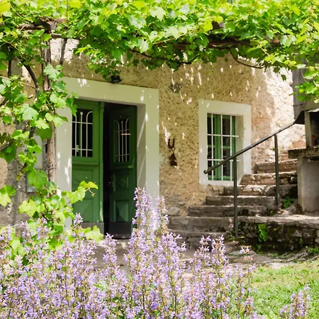 Hidden Valley House - A Rustic Retreat Ferienhaus Most na Soči